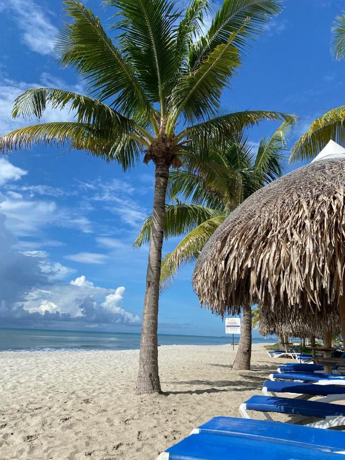Playa Caracol Chame Aparthotel Exteriör bild