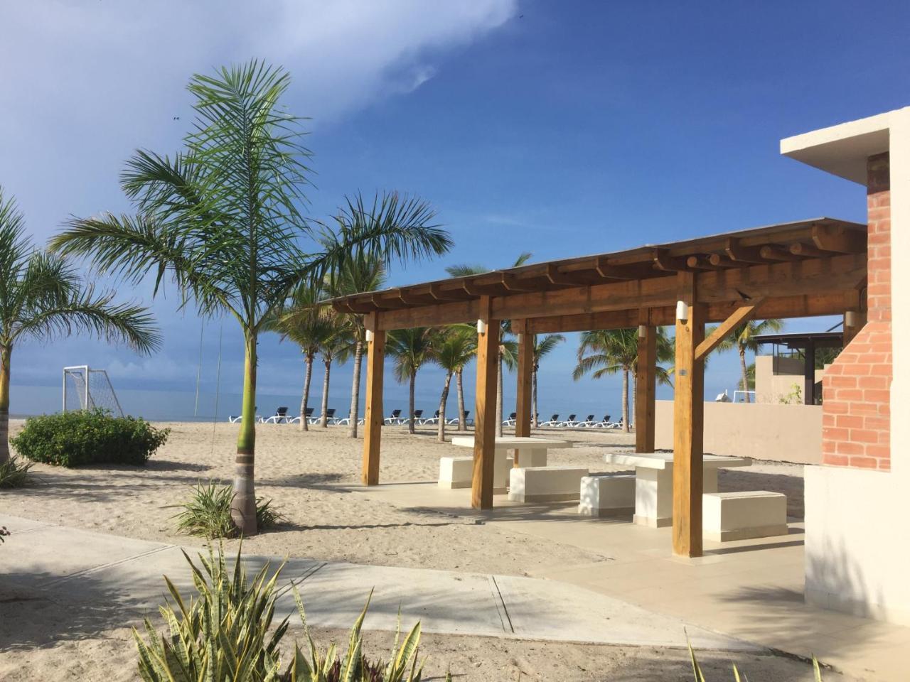 Playa Caracol Chame Aparthotel Exteriör bild